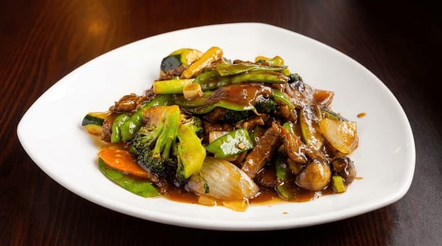 Beef with Garlic Sauce.